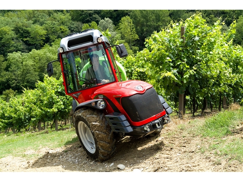 Antonio Carraro SRX keskeny nyomtávú, törzscsuklós traktorok