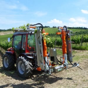 Rinieri CRV V2 4 + 1, kétoldali, elülső függesztésű, forgókéses csonkázó fordított L alakú vágószerkezettel