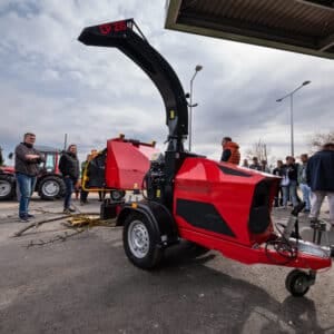 Caravaggi CP 210 - benzin üzemű ágaprító