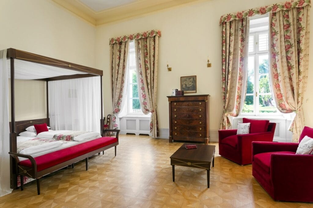 Accent_Karolyi_Szobak_1280_001